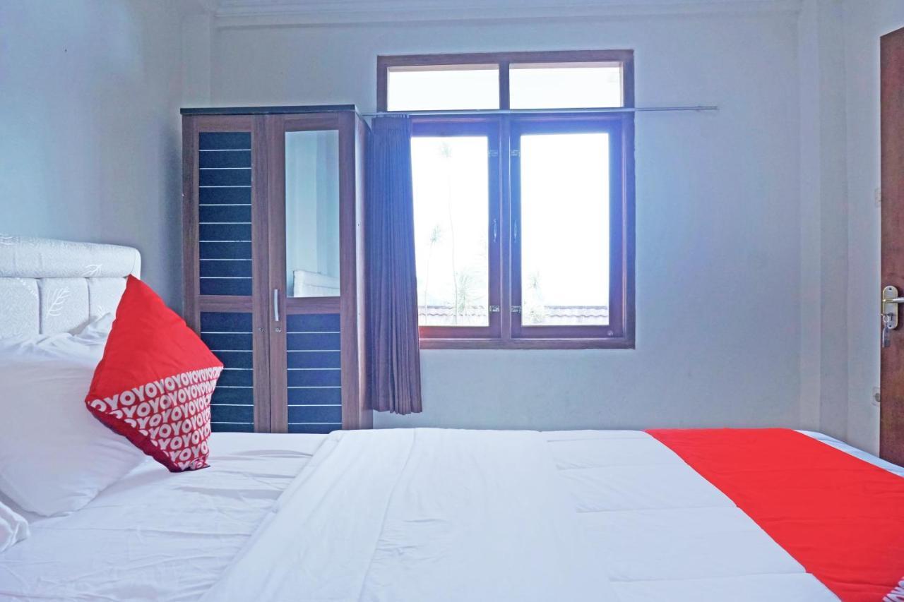 Hotel Oyo 92966 Bukit Awan 2*