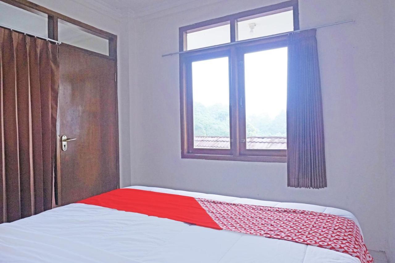 Oyo 92966 Bukit Awan 2* Puncak