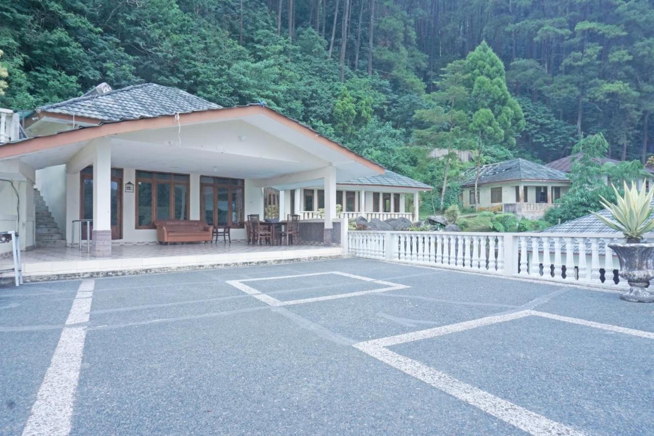 Oyo 92966 Bukit Awan Puncak